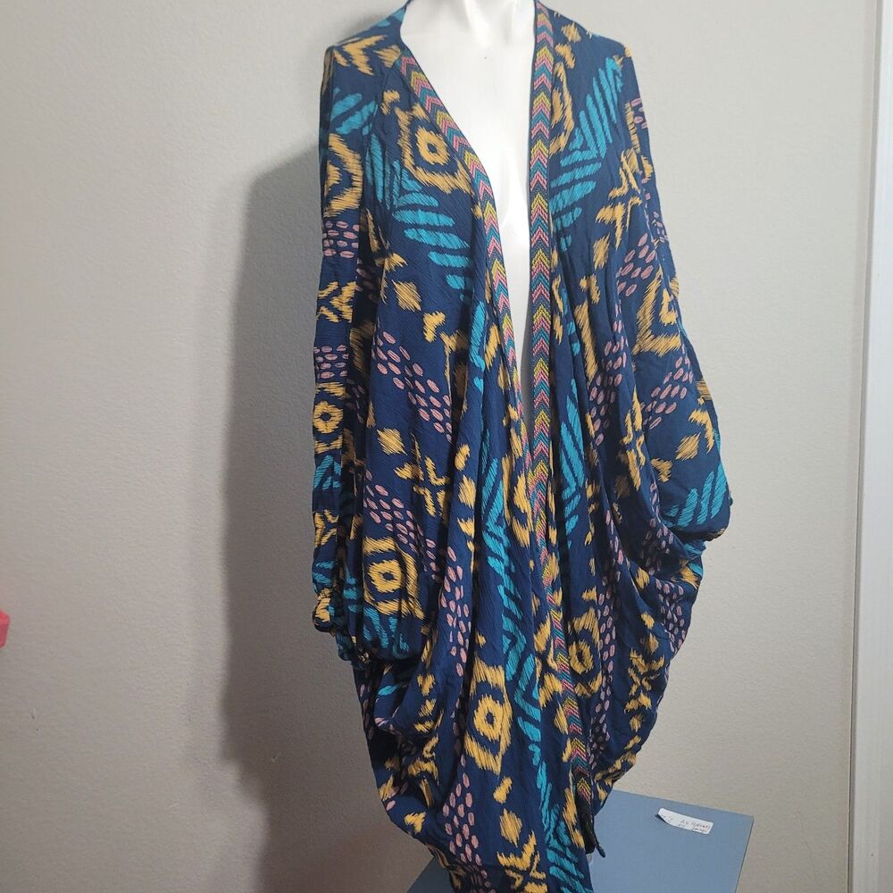 Ariat large XL cardigan elastic sleeve lining embroidered open front geometric